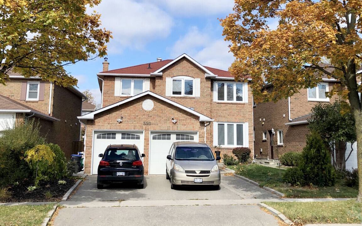 Photo of Others in Thornhill