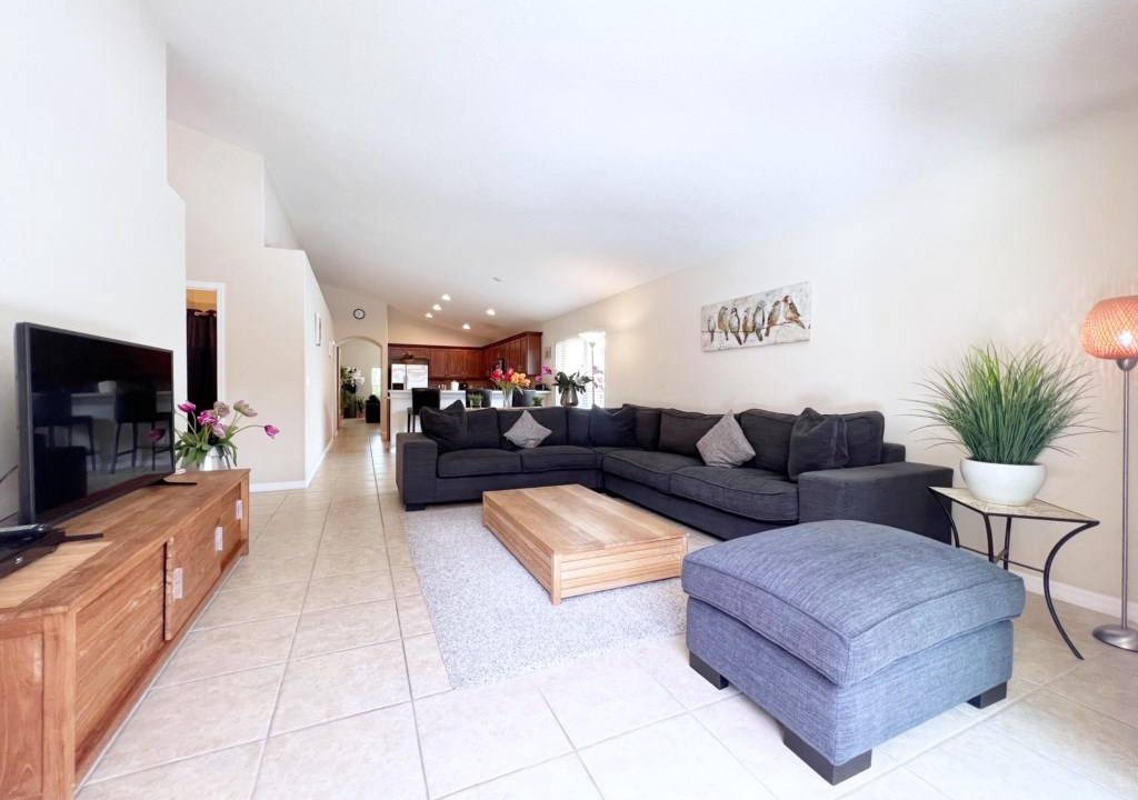 Photo of Livingroom in Watersong