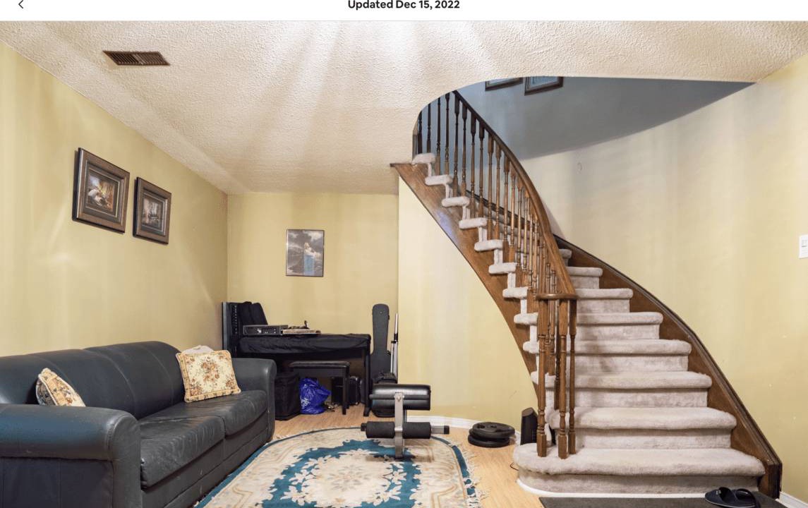 Photo of Livingroom in Highland Creek