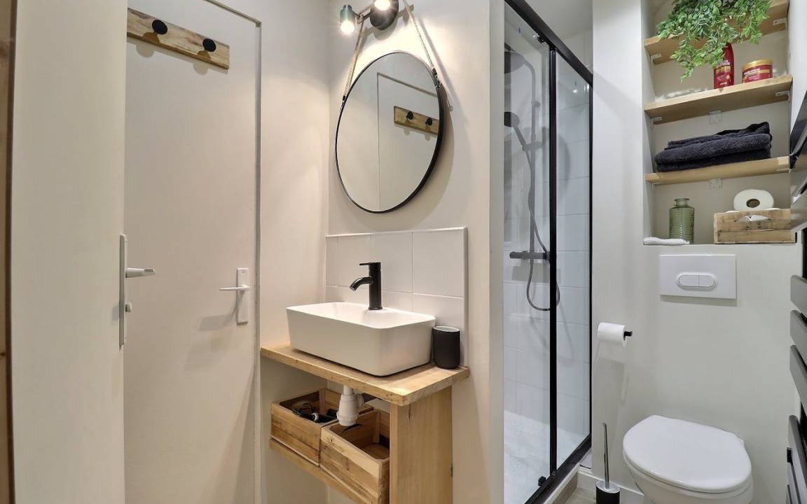 Photo of Bathroom in Parc-de-Montsouris