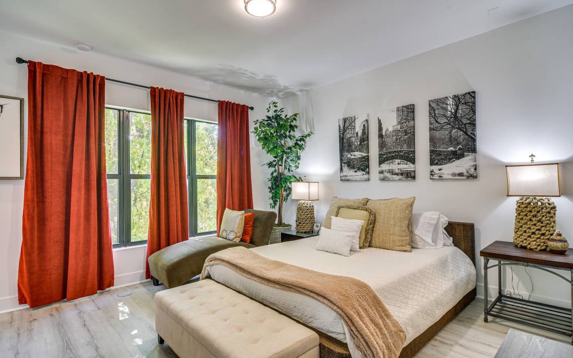 Photo of Bedroom in Egypt Lake-Leto