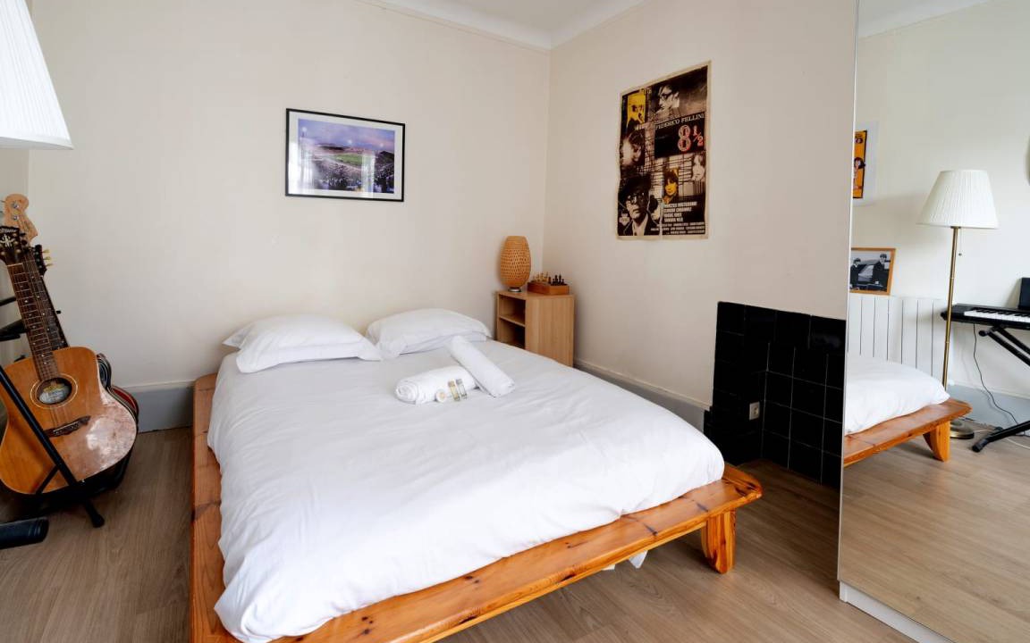 Photo of Bedroom in Combat