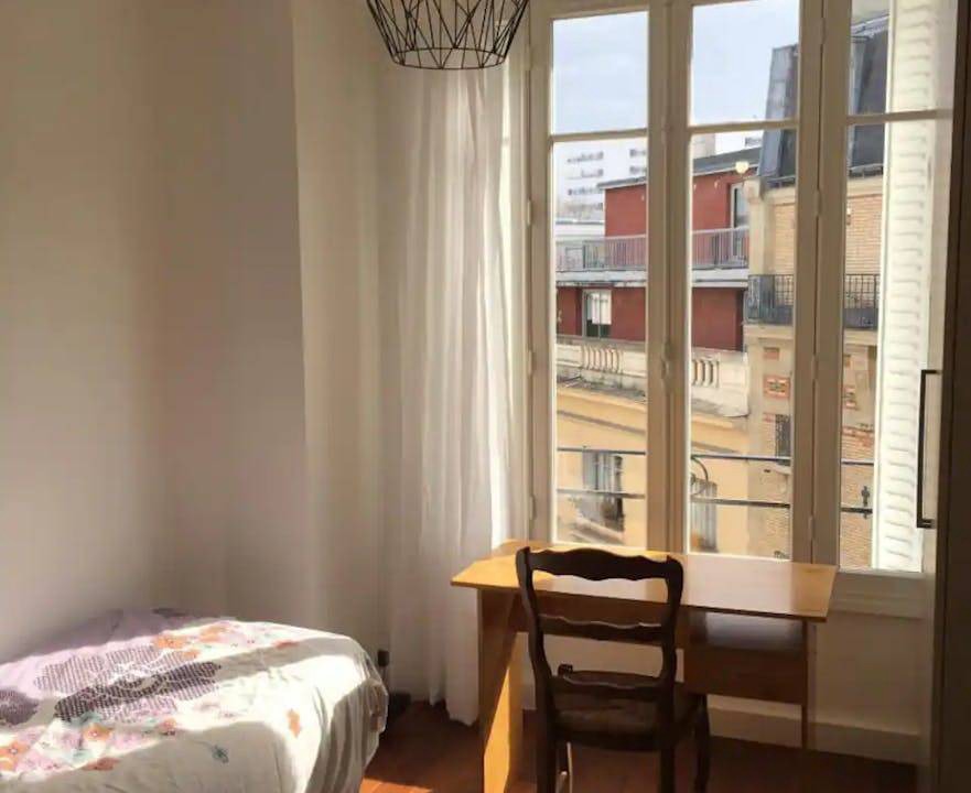 Photo of Bedroom in Saint-Lambert
