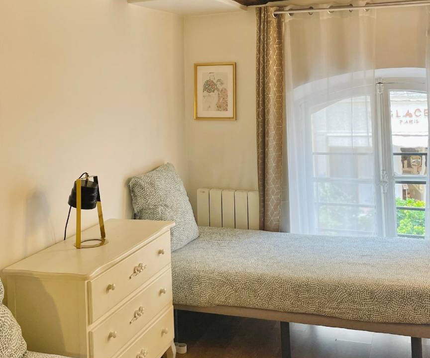 Photo of Bedroom in Saint-Merri