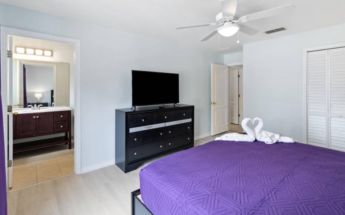 Photo of Bedroom in Sandy Ridge