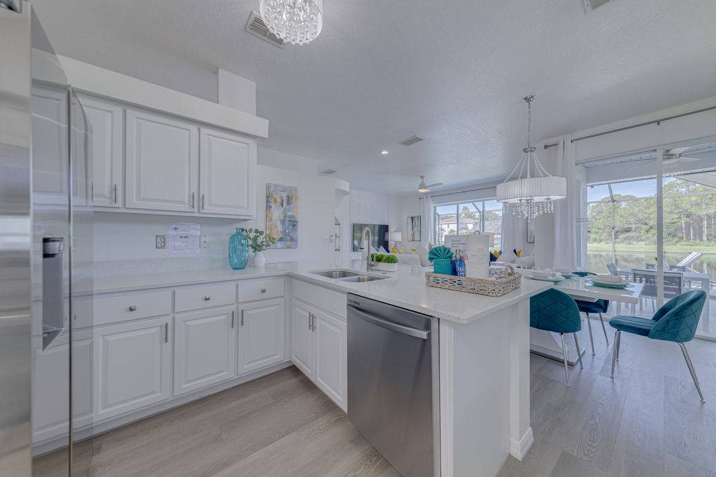 Photo of Kitchen in Sunset Lakes