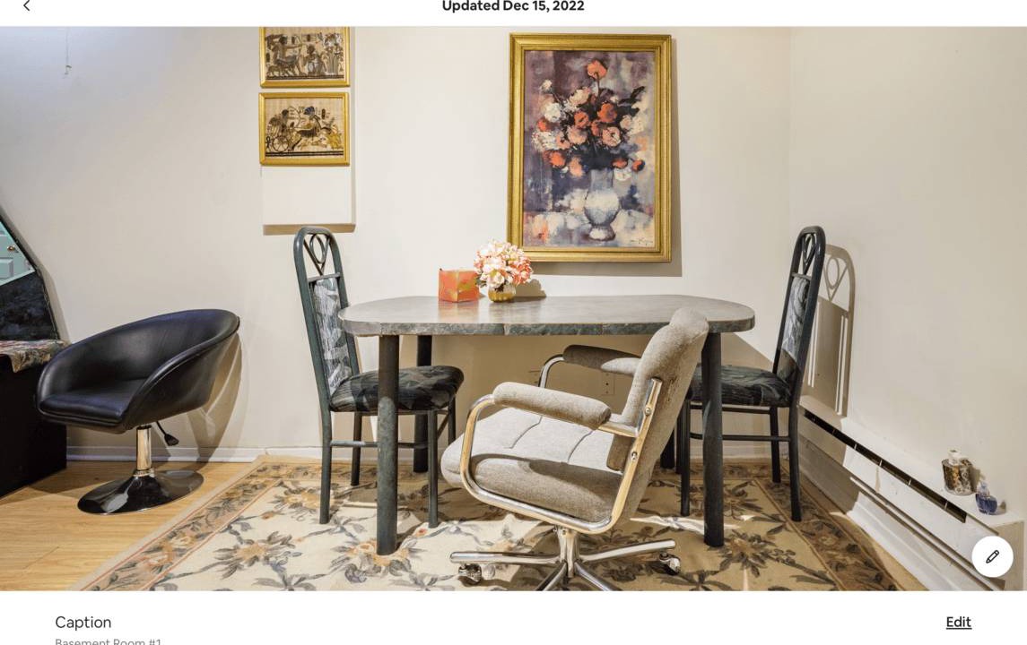Photo of Livingroom in Highland Creek