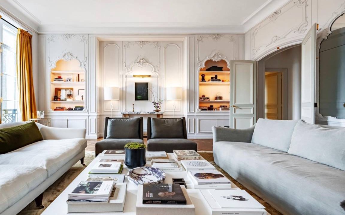Photo of Livingroom in 8th Arrondissement