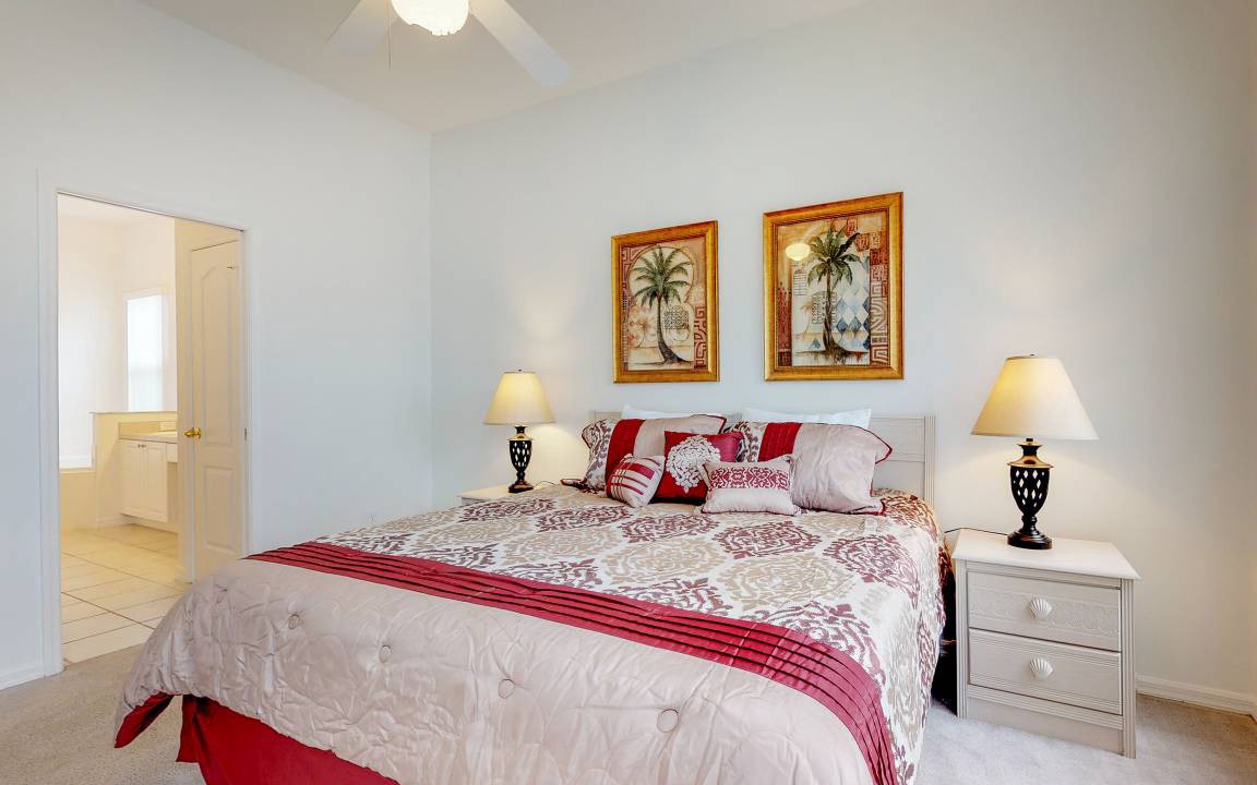 Photo of Bedroom in Tuscan Hills