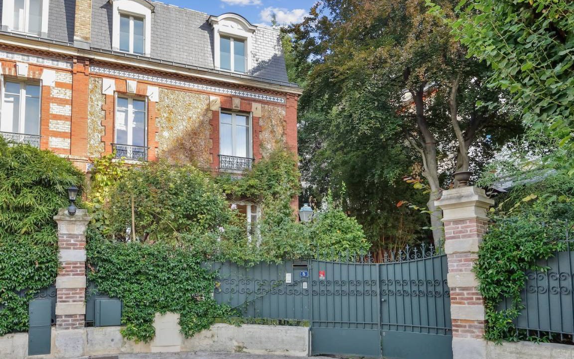 Photo of Others in Auteuil