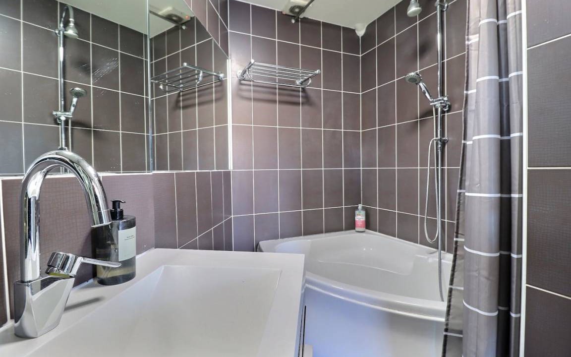 Photo of Bathroom in Porte-Dauphine