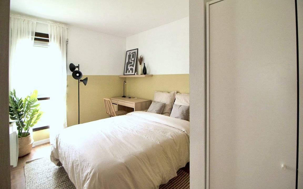 Photo of Bedroom in Puteaux