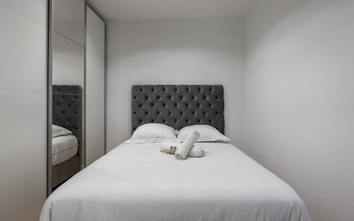 Photo of Bedroom in 17th Arrondissement