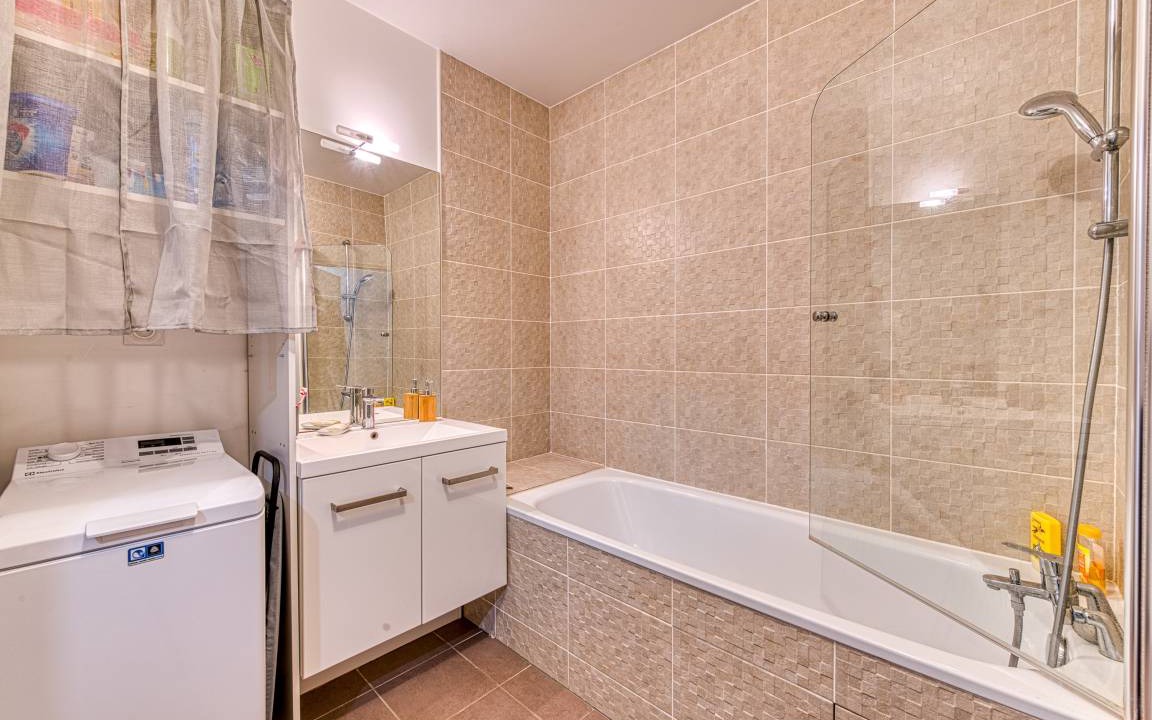 Photo of Bathroom in Epinay-sur-Seine