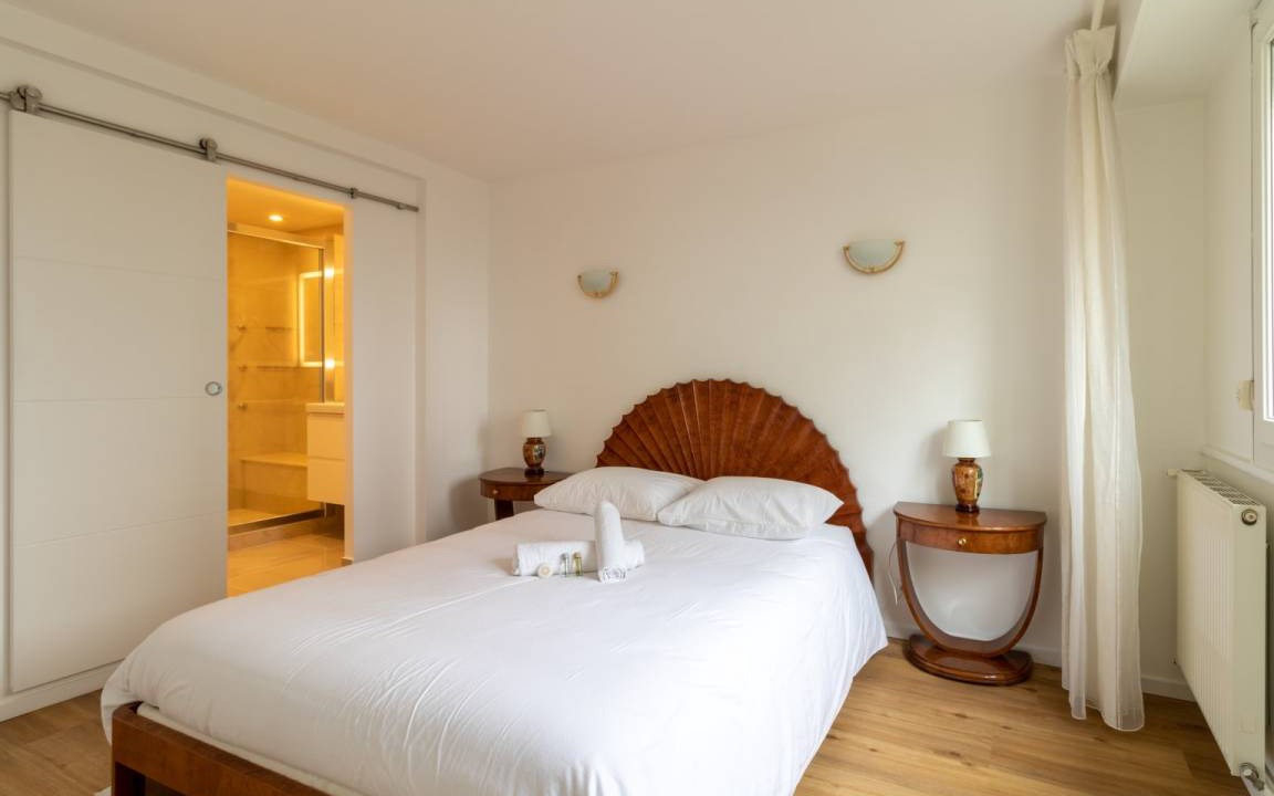 Photo of Bedroom in Puteaux