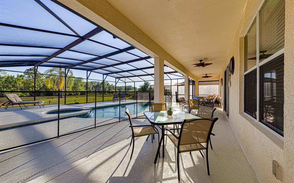 Photo of Patio Balcony in Watersong