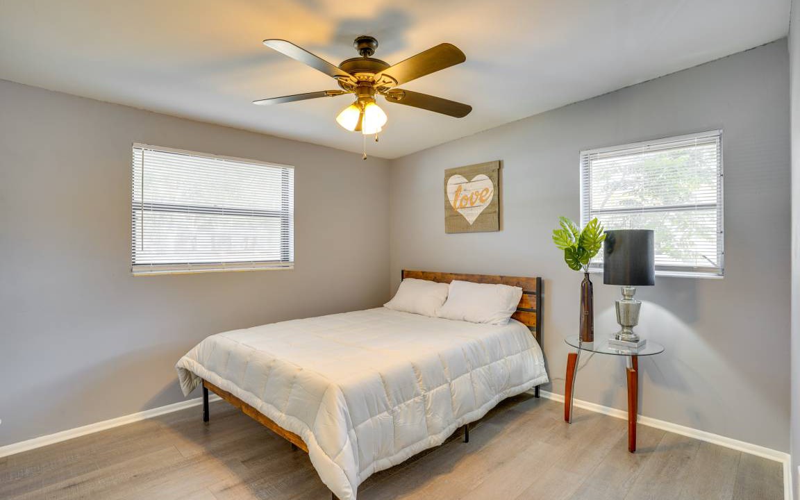 Photo of Bedroom in Lake Somerset