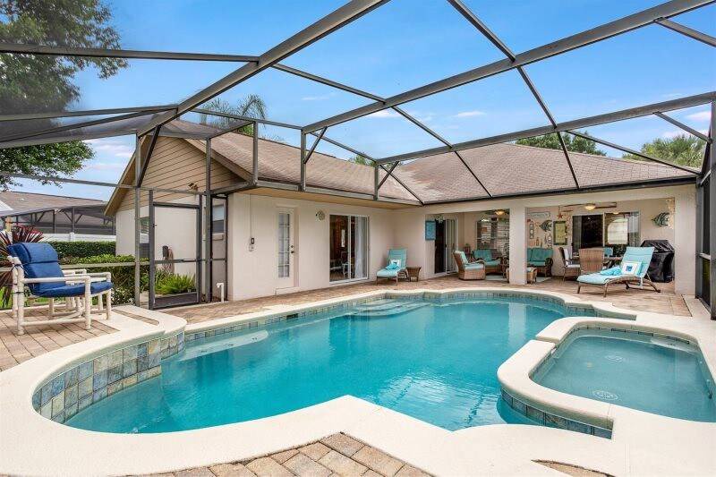 Photo of Outdoor in Orange Tree