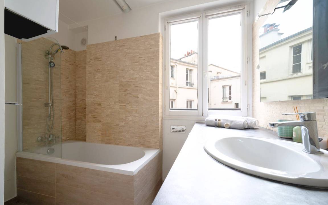 Photo of Bathroom in Pigalle