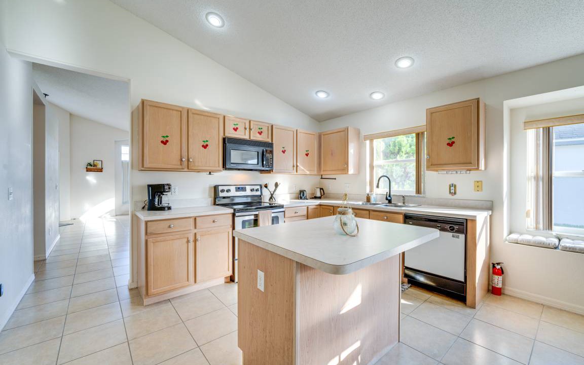 Photo of Others in Lake Davenport Estates