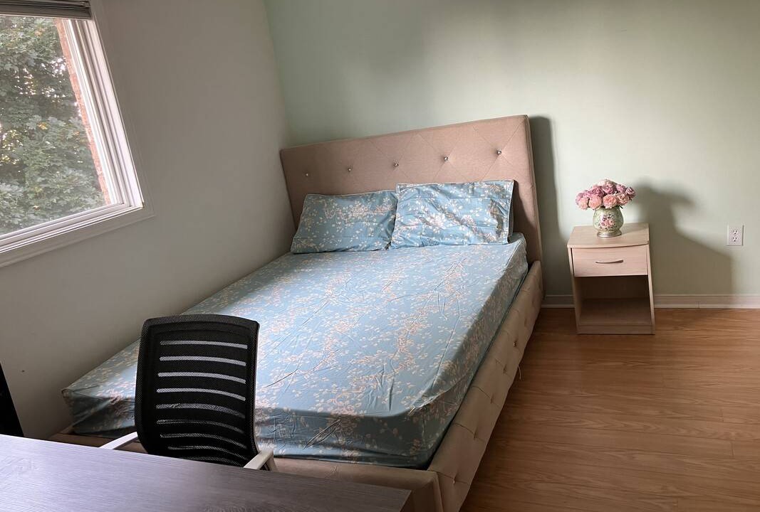 Photo of Bedroom in Aurora