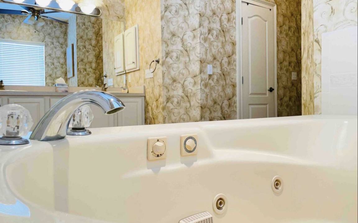 Photo of Bathroom in Lakeland