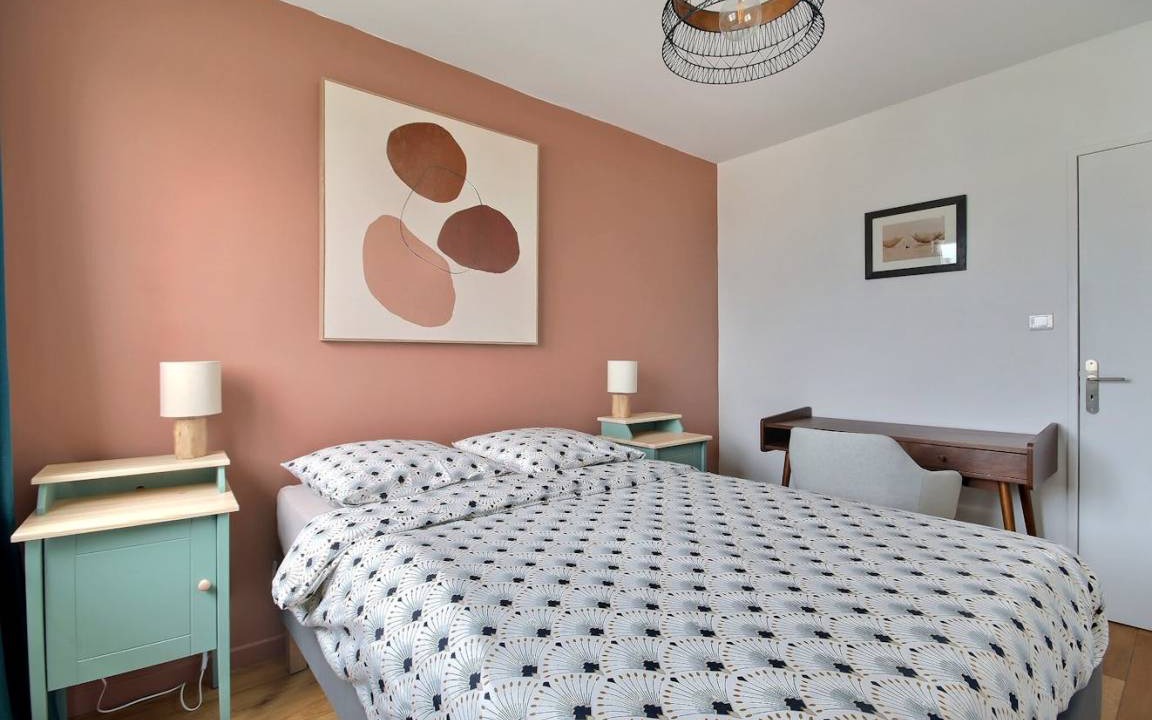 Photo of Bedroom in Combat