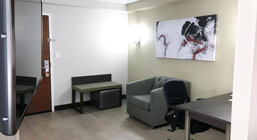 Photo of Livingroom in Airport North