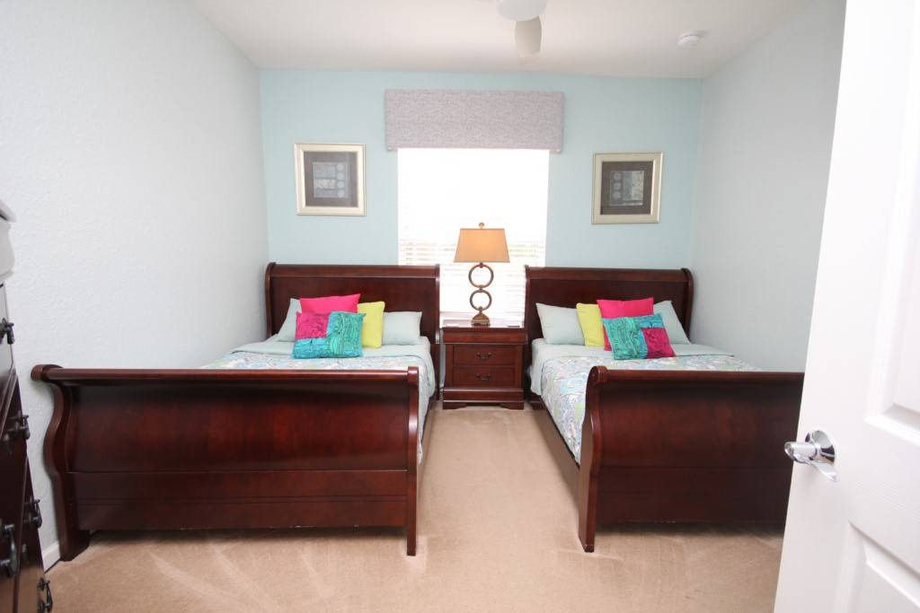 Photo of Bedroom in Florida Center