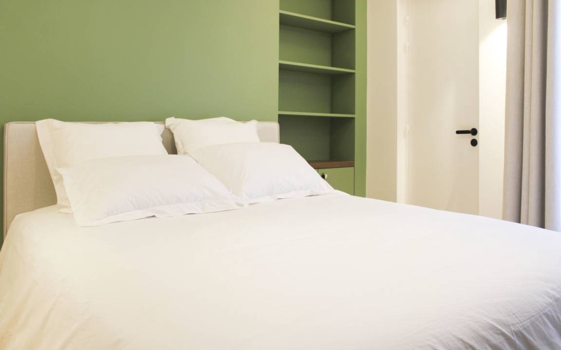 Photo of Bedroom in Sorbonne