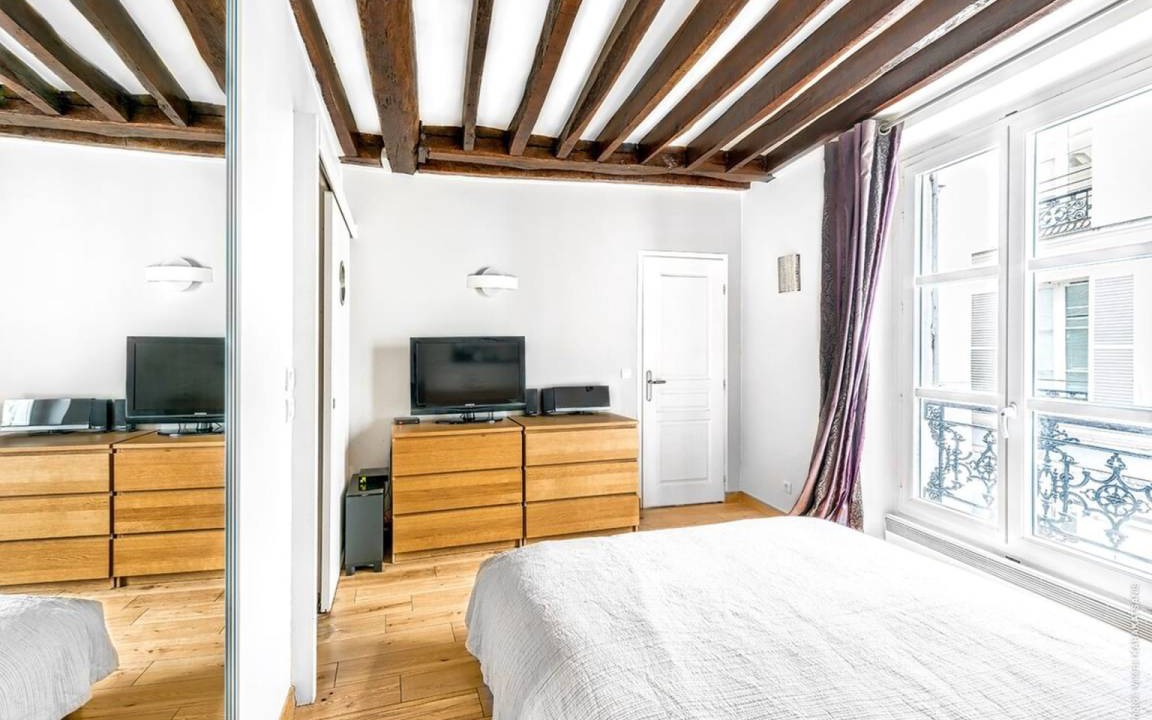 Photo of Bedroom in Marais