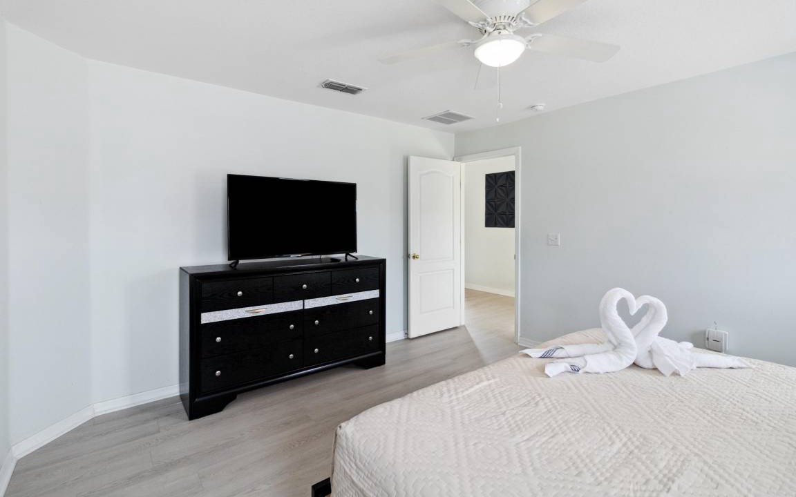Photo of Bedroom in Sandy Ridge
