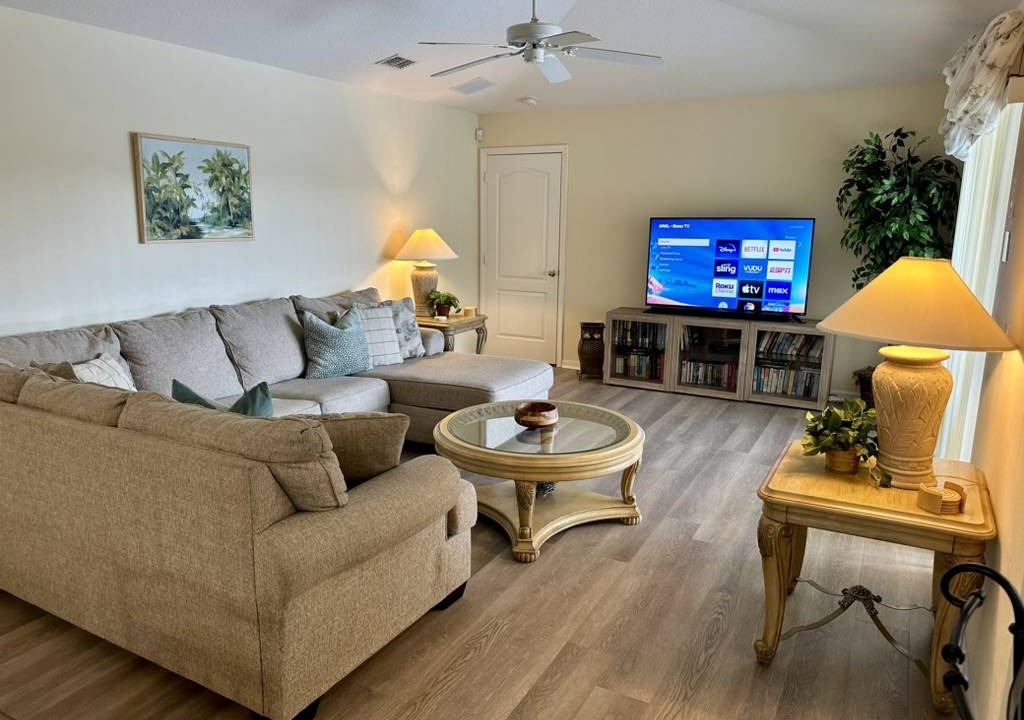 Photo of Livingroom in Tuscan Ridge