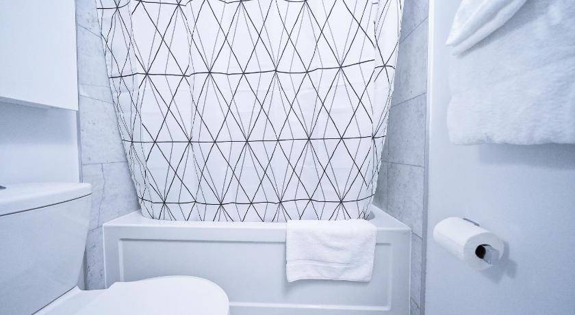 Photo of Bathroom in Toronto Entertainment District