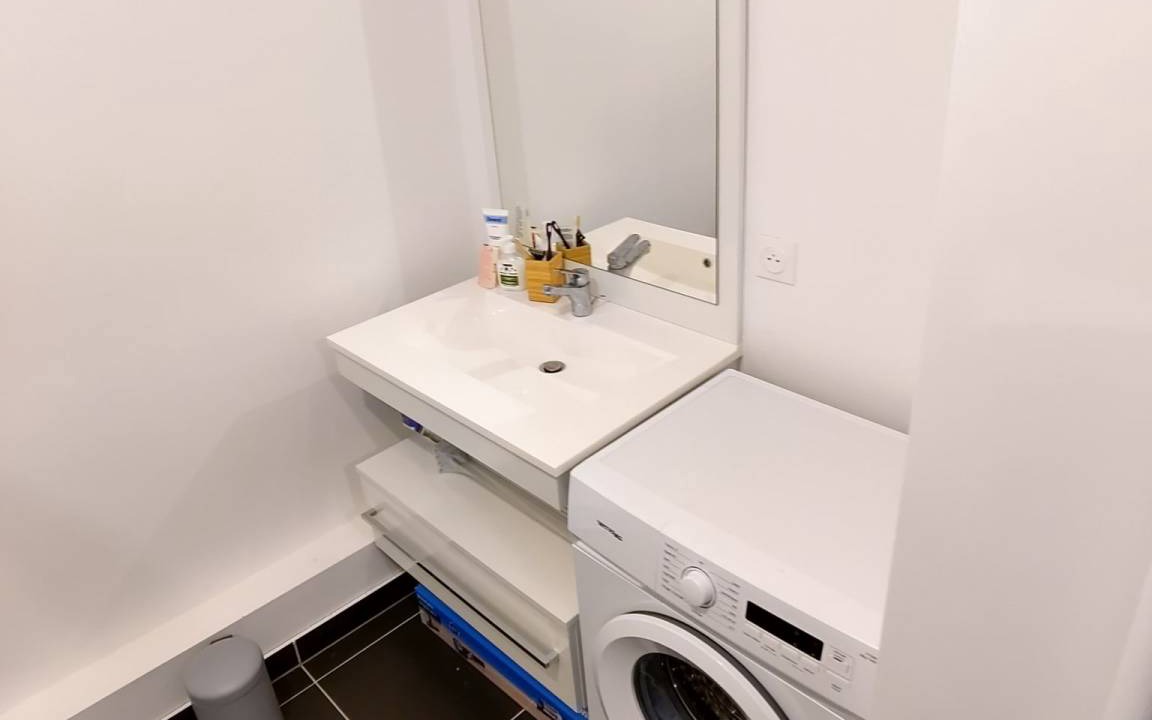 Photo of Bathroom in Les Puces de Saint-Ouen