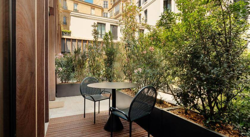 Photo of Others in 7th Arrondissement