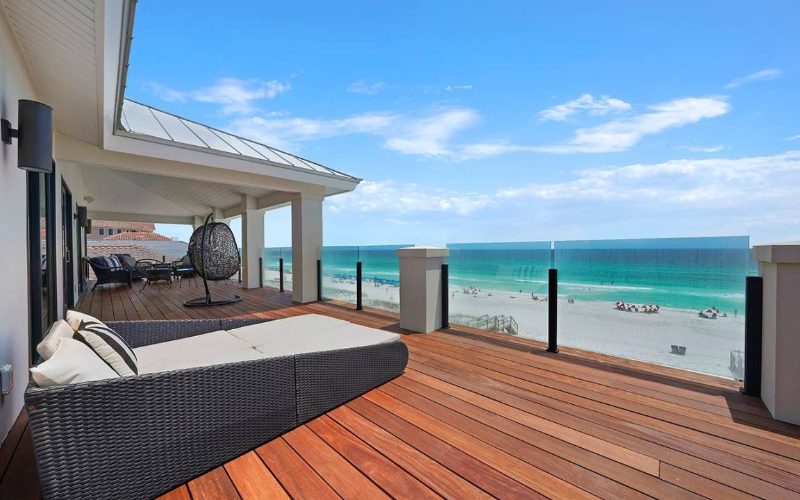 Photo of Patio Balcony in Crystal Beach