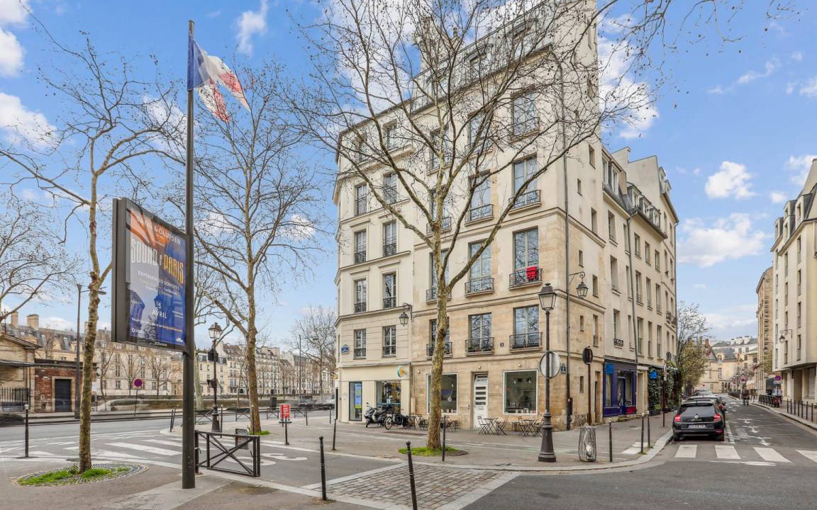 Photo of Buildings in 4th Arrondissement