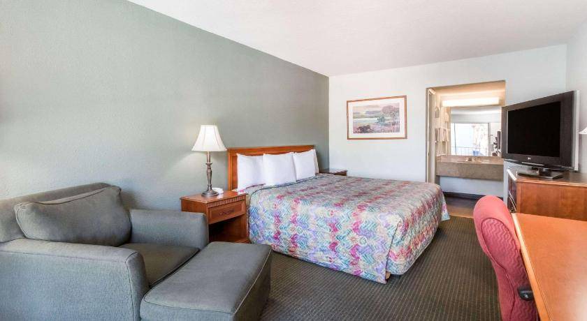 Photo of Bedroom in Plant City