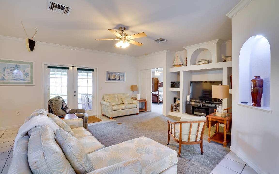 Photo of Livingroom in Sebring