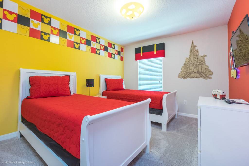 Photo of Bedroom in Bay Lake