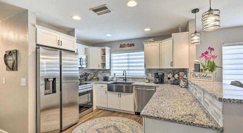 Photo of Kitchen in Holiday Lakes West