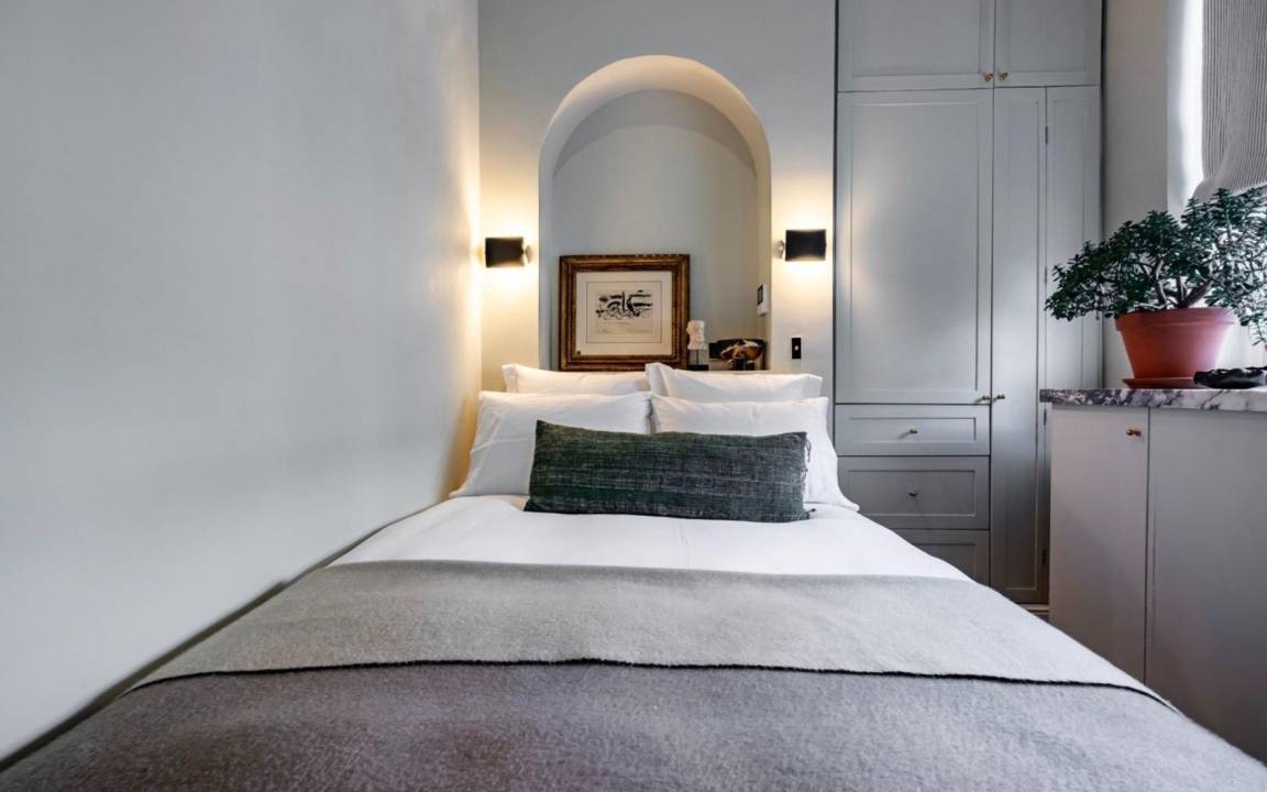 Photo of Bedroom in 8th Arrondissement