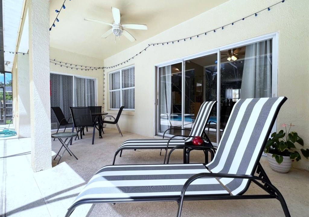Photo of Patio Balcony in Crescent Lakes