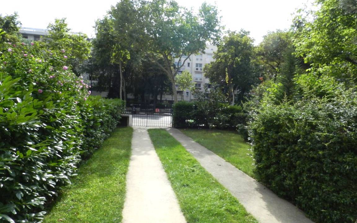 Photo of Others in Neuilly-sur-Seine