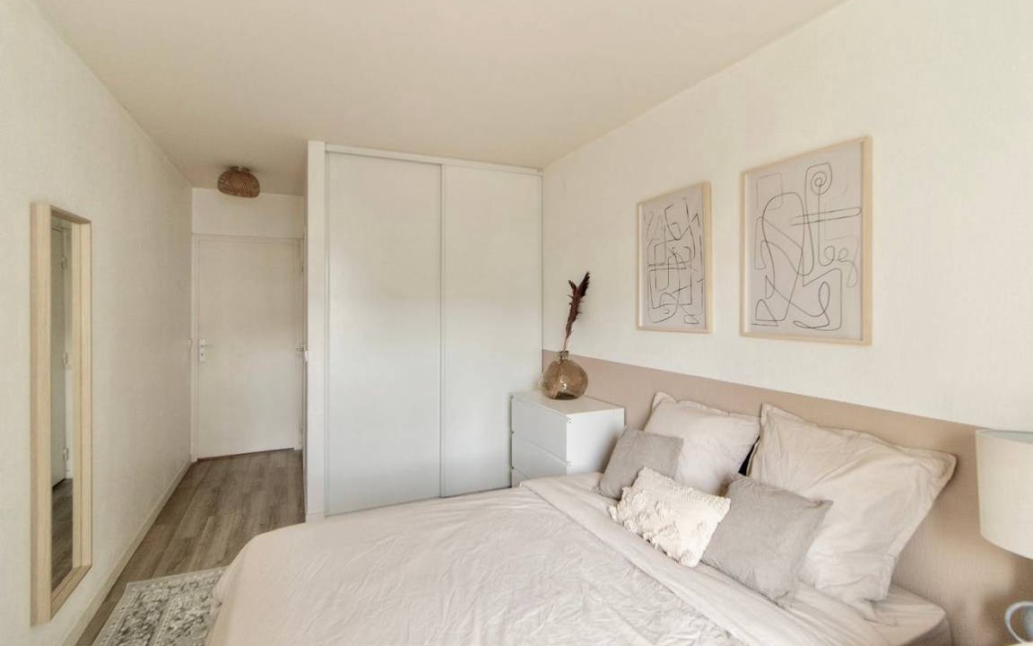 Photo of Bedroom in Puteaux