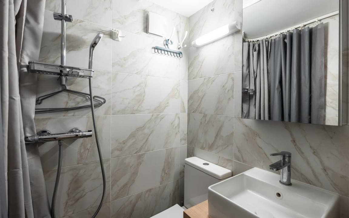 Photo of Bathroom in 17th Arrondissement