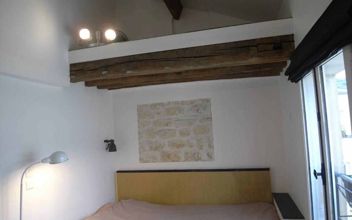 Photo of Bedroom in 8th Arrondissement