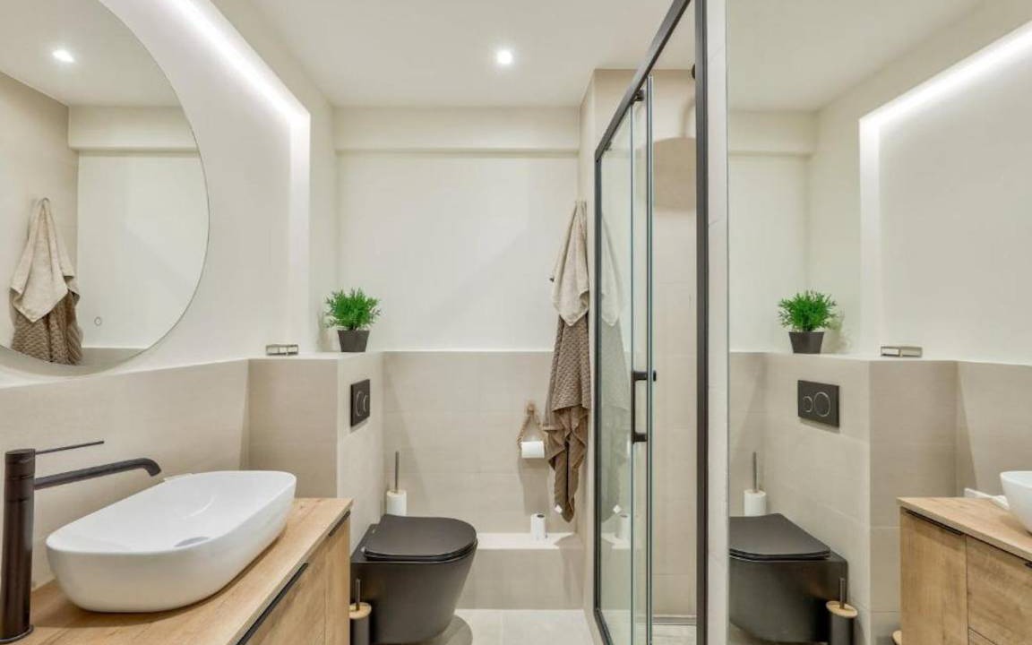 Photo of Bathroom in 5th Arrondissement
