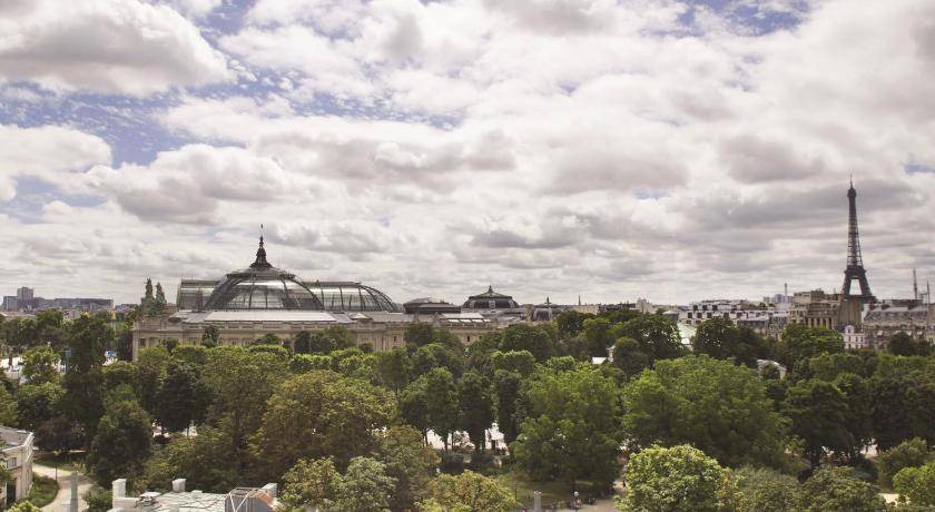 Photo of Others in 8th Arrondissement